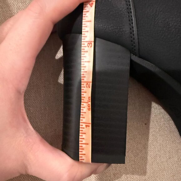 NWOT Daisy Fuentes Heeled Lace-Up Boots | Chunky Heel | Size 7.5M - Picture 7 of 9